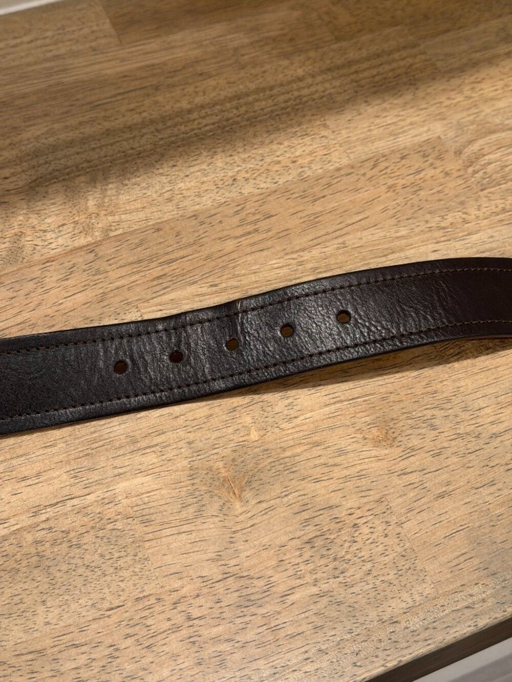 Banana Republic Dark Brown Italian Leather Belt - Minimalist Buckle, Size Medium - Picture 4 of 7